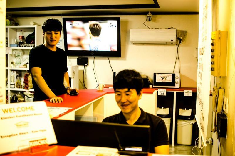 Kimchee Busan Downtown Guesthouse Exterior foto